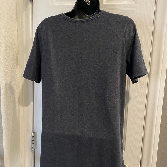Lululemon OM Tee women’s size 8 - Picture 2 of 4